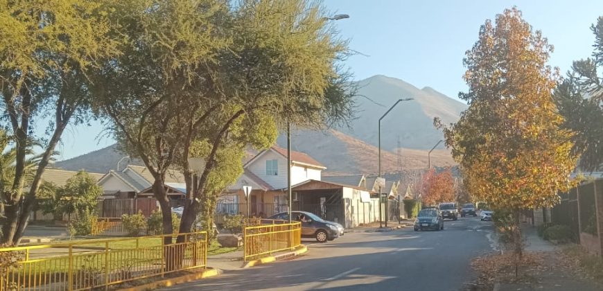 HERMOSA Y GRAN CASA DE ESQUINA, SECTOR TRANQUILO LARAPINTA