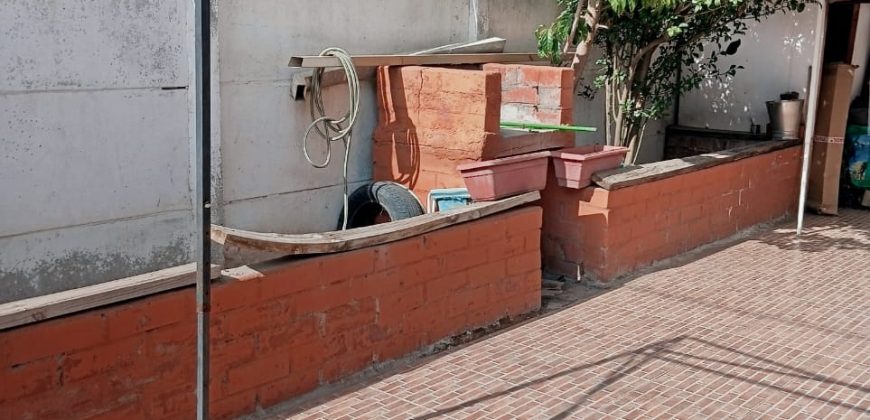 HERMOSA Y GRAN CASA DE ESQUINA, SECTOR TRANQUILO LARAPINTA